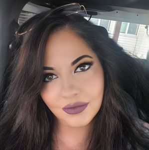 Meet your Posher, Malia